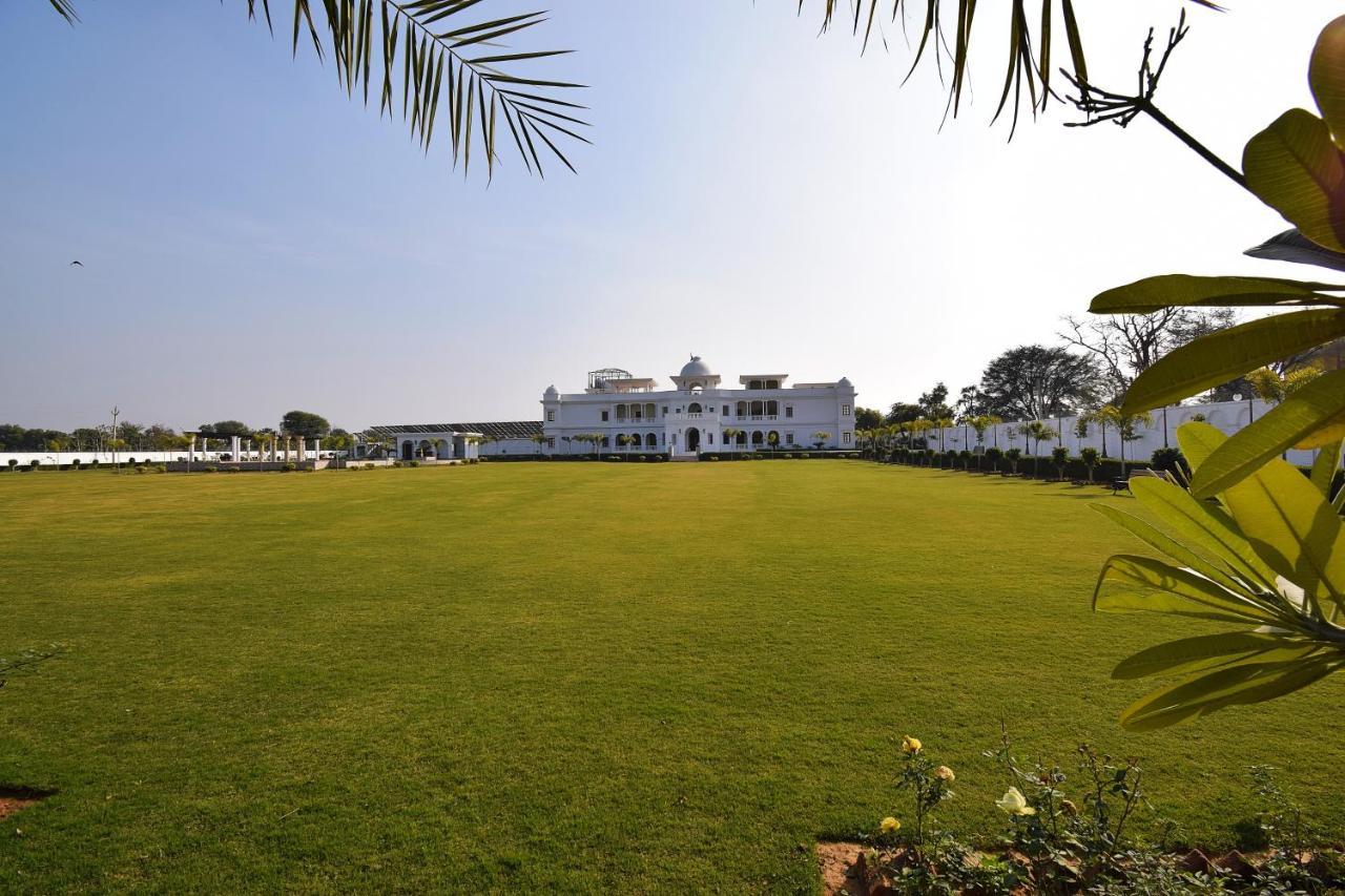Umaid Farm Resort- A Legancy Vintage Stay In Jaipur Luaran gambar