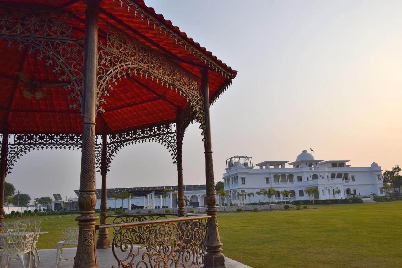 Umaid Farm Resort- A Legancy Vintage Stay In Jaipur Luaran gambar