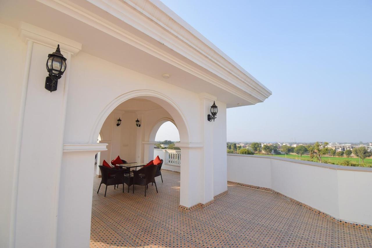 Umaid Farm Resort- A Legancy Vintage Stay In Jaipur Luaran gambar