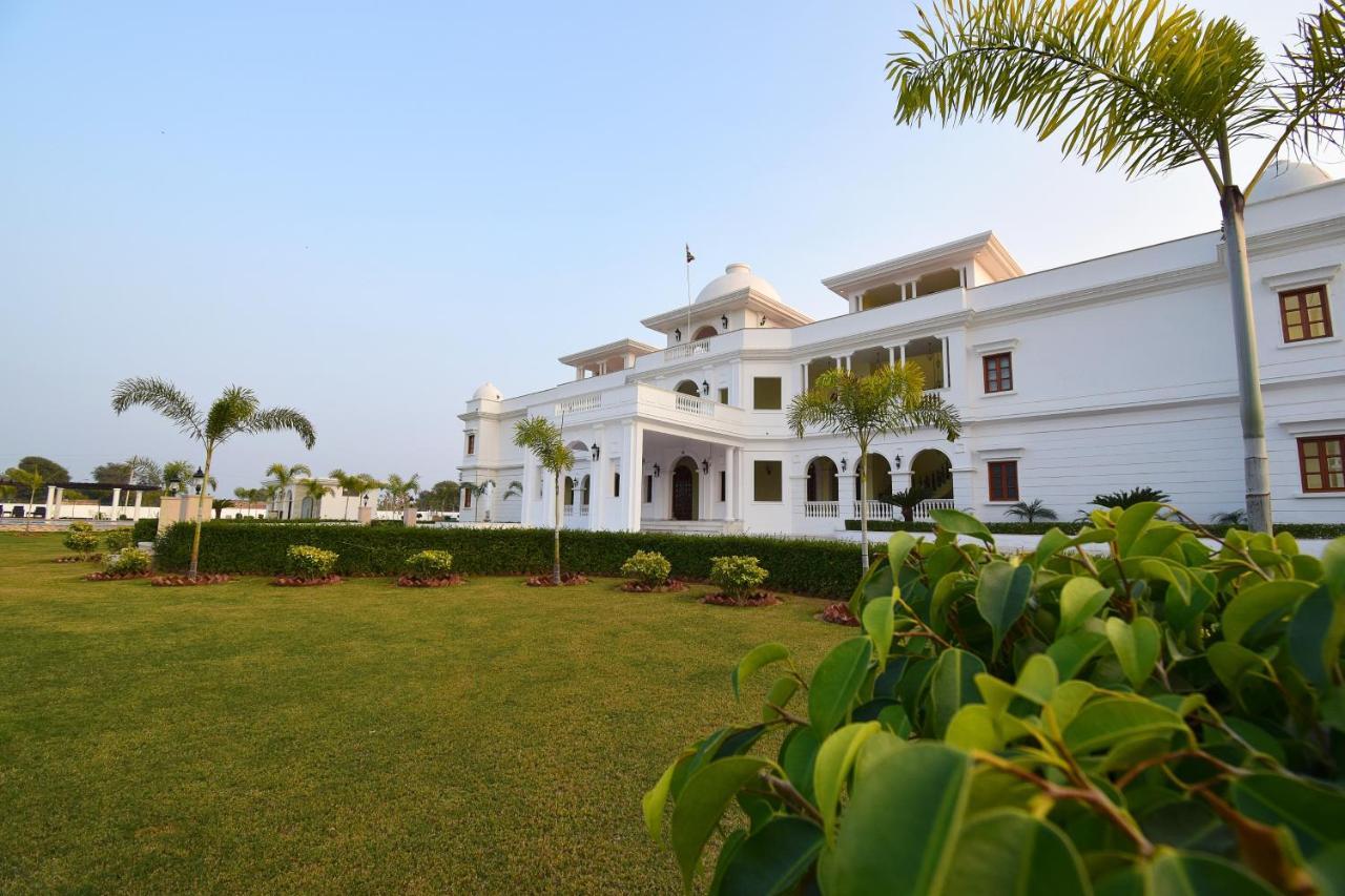 Umaid Farm Resort- A Legancy Vintage Stay In Jaipur Luaran gambar