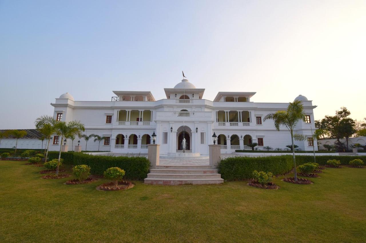 Umaid Farm Resort- A Legancy Vintage Stay In Jaipur Luaran gambar